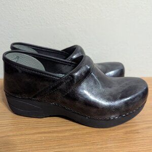 Dansko Iridescent Leather clogs size 36
